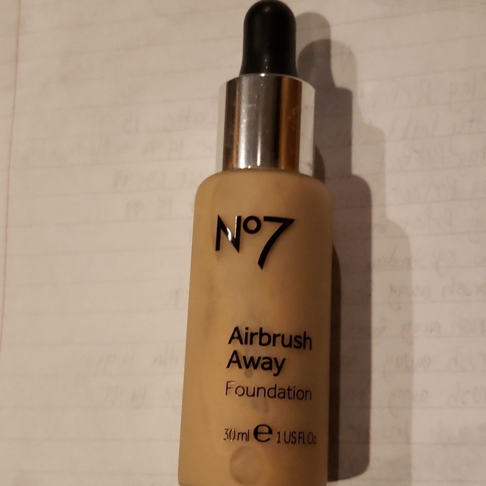 Airbrush away foundation